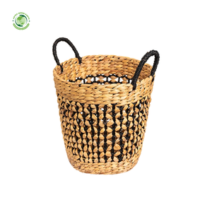 Cesta de jacinto de agua con diseño de roseta y asa. Cesta de almacenamiento hecha a mano. Venta al por mayor. Ecológica. Hecho en Vietnam. - Product Image 2