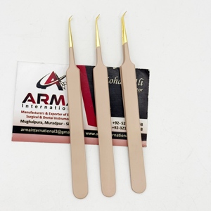 Pince à cils la plus demandée pour extensions, isolation à 45 degrés, pointe de 5 mm avec embout pointu en or 24 carats, pince à cils durable avec logo - Product Image 1