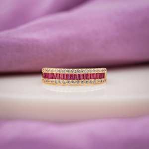 Anillo de Eternidad Chapado en Oro Amarillo con Moissanita, Diamantes de Corte Baguette, Engaste en Canal y Pavé, Joyería Clásica de Boda para Mujer - Product Image 5