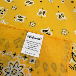 Hysaf Apparels Co Bandana vintage personnalisé à motif Paisley, qualité supérieure, coton satiné, 22*22 pouces, tissu respirant, doux et confortable - Product Image 2