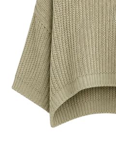 Pull court en tricot vert olive pour femme, coupe ample, manches courtes, léger et respirant, idéal pour l'été, style décontracté et tendance - Product Image 6