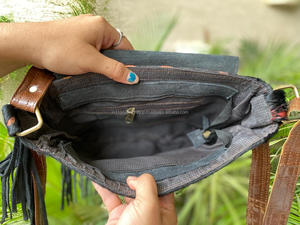 Nouveau Style occidental de haute qualité femmes noir métallisé fourrure daim frange sac à main bohème en cuir véritable baril en forme de gland sacs - Product Image 6