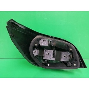 Luz Trasera Derecha para Serie 5 2004-2007 (Derecha) Usada OEM 7165738 - Product Image 5
