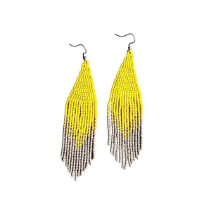 Pendientes Bordados a Mano con Cuentas, Joyería Bordada Personalizada, Diseño de Regalo Único y Personalizado por MD HANDICRAFTS - Product Image 4