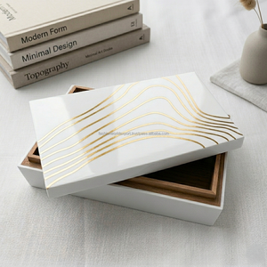 กล่องของขวัญเรซิ่น MDF ทำมือ พร้อมลายคลื่นพิมพ์สีทอง กล่องเก็บเครื่องประดับสุดหรู - Product Image 2