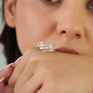 Anillo de Diamantes Naturales al 100% en Oro Blanco K14 de Diseño Moderno y Lujoso, Anillo de Compromiso Único para Novia, Fabricante de Joyería - Product Image 4
