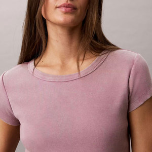 Camiseta Deportiva Personalizada para Mujer 2026 OEM, Material Acanalado de Alta Calidad, Corte Ajustado, Estilo Crop Top - Product Image 4