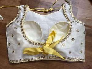 Chemisier court en satin tissé respirant à manches courtes et rembourré, idéal pour les mariages et les soirées d'hiver, de printemps et d'été, parfait pour les saris. - Product Image 2