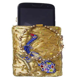 Bolso de Mano Étnico Bordado a Mano con Satén y Zari, Porta Celular, Bolso Bandolera Tradicional para Mujer - Product Image 3