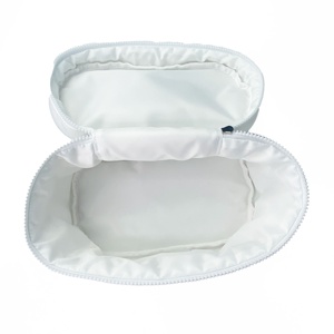 Logo personnalisable Sac cosmétique de poche léger et moelleux Sélection de matériaux élégants - Product Image 6