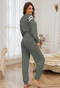 Conjunto de Pijama para Mujer, Cuello en V, Manga Corta, Ropa de Dormir de Dos Piezas, Mezcla de Bambú - Product Image 3