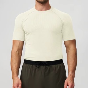 Fabricant de T-shirts de Compression Personnalisés OEM ODM, Vêtements de Sport et de Fitness, Tenues de Performance en Polyester Spandex, Faible MOQ, Vente en Gros - Product Image 2