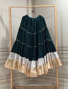 Lehenga en rayonne spéciale Navratri avec travail Gota Patti et finition en dentelle Kodi, vêtement coloré pour Navratri. - Product Image 3