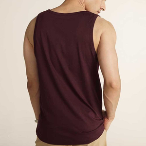 เสื้อกล้ามผู้ชายแบบไม่มีแขน พิมพ์โลโก้ตามสั่ง ดีไซน์สวย วัสดุทนทาน แห้งเร็ว เหมาะสำหรับออกกำลังกาย - Product Image 4