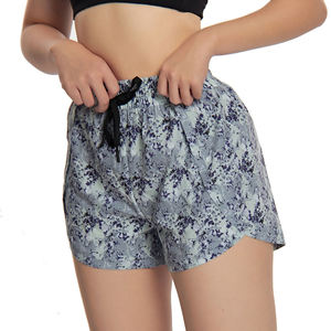 Shorts Deportivos 2 en 1 Velocity para Mujer, Panel Superior Sublimado, Rendimiento Activo, Gimnasio, Levantamiento de Pesas - Product Image 4