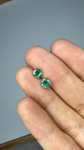 Pierre précieuse naturelle émeraude de Zambie ronde de 1,13 ct, paire assortie, pierres vertes de qualité bijoux de luxe - Product Image 3