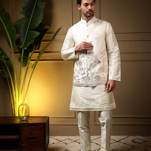 Conjunto de pantalón y kurta Daman Koti de seda pesada para hombre con bordado y lentejuelas, traje étnico de seda slub para fiestas y bodas. - Product Image 1