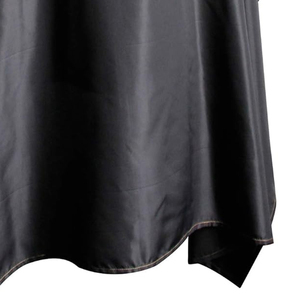 Cape de coiffure légère avec découpes pour les bras, tissu de qualité supérieure, vente en gros, couleur unique, logo personnalisé 2026 - Product Image 6