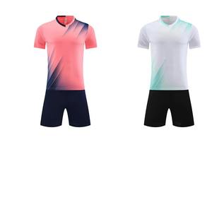 Camisetas Deportivas Transpirables con Estampado por Transferencia de Calor, Camisetas Deportivas Bordadas en 3D con Pantalones Cortos con Cintura Elástica - Product Image 5