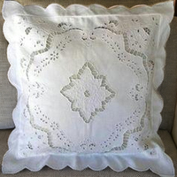 Oreiller brodé en dentelle traditionnelle exporté en Europe Techniques tissées de textiles de maison respirants Commandes en grande quantité Bienvenue
