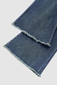 Jean en denim vintage taille haute coupe bootcut pour femme, longueur genou, en coton - Product Image 6