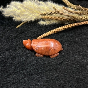 Natural Red Aventurine Tortoise Carving Aventurine Turtle Healing Crystal For Reiki Feng Shui Decor Wholesale - Product Image 3