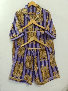 Conjunto de Pijamas de Algodón Ultra Suave para Mujer, Elegante, Casual, para Primavera, Verano y Otoño, con Logotipo Personalizado en la Parte Delantera, Tallas Grandes, Alta Calidad, ODM - Product Image 3