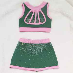 Ensemble de pratique de cheerleading et de danse 2026 en gros, personnalisé, avec strass scintillants, haut court sans manches et jupe, pour l'entraînement des enfants - Product Image 5