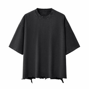 เสื้อยืดโอเวอร์ไซส์สีดำผ้าฝ้าย แขนสั้น คอกลม ทรงพอดีตัว สไตล์ลำลอง ดีไซน์ชายเสื้อฉีกขาด - Product Image 1