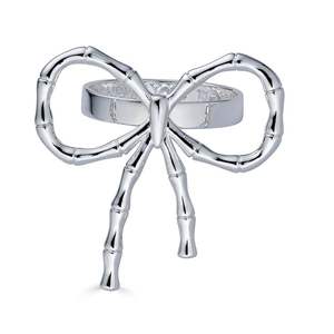 Anillo de servilleta de metal de diseño, creado para una decoración de mesa elegante y una experiencia culinaria premium. - Product Image 4