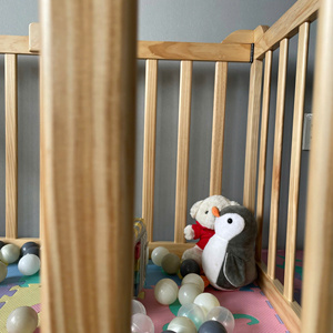 Parque Infantil Plegable Montessori de Madera Natural con Pintura No Tóxica, Multifuncional y Seguro para Bebés - Product Image 3