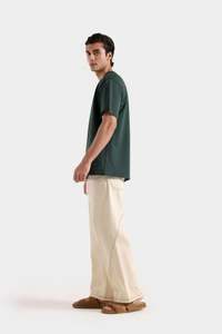 Camiseta de Algodón 100% de Corte Regular, Personalizable con Logotipo, Estilo Urbano para Hombre, Impresión en Serigrafía, 220g, Ecológica - Product Image 2