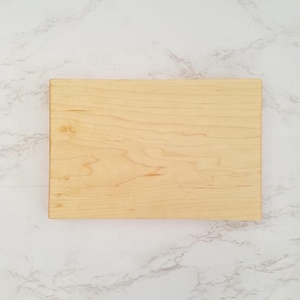 Tabla de Cortar de Madera Resistente y Sostenible para Carne, Pan y Verduras, Apta para Lavavajillas - Product Image 4