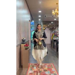 Ensemble de vêtements de soirée pour femmes Top élégant Dhoti Salwar Dupatta - Product Image 2