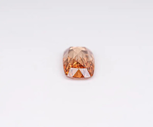 Diamant de laboratoire de 2,14 carats, couleur orange fantaisie améliorée, certifié IGI, taille coussin allongée, taille rose - Product Image 6
