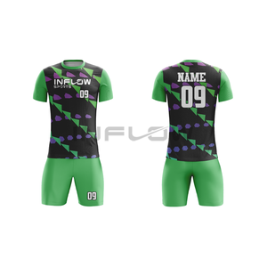 Camiseta de fútbol personalizada con sublimación completa, diseño personalizado, logotipo impreso, uniforme de fútbol para hombre. - Product Image 6