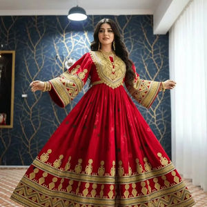 Elegante modelo del sur de Asia posando en un rico vestido Anarkali de seda rojo carmesí con extensas aplicaciones de Zari dorado mate. - Product Image 1