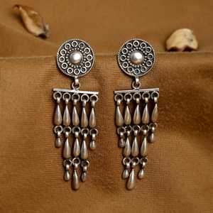 Boucles d'oreilles pendantes en argent pur tribal Meera Jaipur, accessoires de mode - Product Image 2