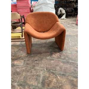 Sillón de salón tapizado de lujo con curvas suaves - Product Image 2