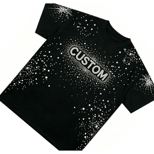 เสื้อยืดคอกลมแขนสั้นแบบระบายอากาศได้ดี เป็นมิตรกับสิ่งแวดล้อม  ตกแต่งด้วยคริสตัลไรน์สโตนพรีเมียม  พร้อมบริการสกรีนโลโก้ตามแบบที่คุณต้องการ  น้ำหนัก 320 กรัม ผลิตจากผ้าฝ้าย 100%  รับผลิตแบบ OEM - Product Image 3