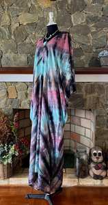 Caftán de Rayón Teñido a Mano Tallas Grandes, Vestido Holgado y Fluido para Mujer, Ideal como Salida de Playa - Product Image 2