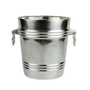 Bañera de hielo de estilo americano de tendencia superior multifuncional cerveza vino champán enfriador textura martillada forma personalizada bañera de bebidas - Product Image 1