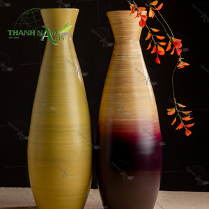 Vase à fleurs en bambou multicolore pour la décoration intérieure, récipient écologique fait à la main pour la présentation sur table et les arrangements floraux élégants - Product Image 2