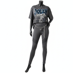 Ensemble femme haut et legging en coton polyester 220 GSM premium, gris anthracite, avec patch chenille et logo personnalisé - Product Image 1