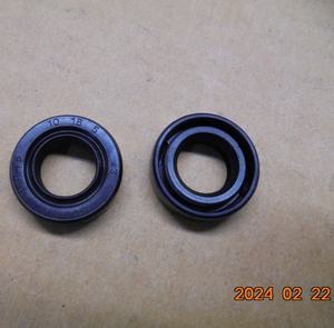 SELLO DE ACEITE TC 10X18X5 NBR para SYM MAXSYM 400i ABS ( OEM NO. 91203-L4A-0100) - Product Image 1