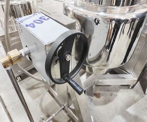 Vacuum Emulsifying Mixer Homogenizer Stainless Steel Heating Vertical Automatic Cosmetic Chemical Food Mixing <b>Machine</b> 100L - Product Image 5