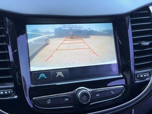 Chevrolet Trax SUV 2018, Diésel, Automático, Volante a la Izquierda, Interior Oscuro, 5 Asientos, Auto Usado, Origen Corea - Product Image 4