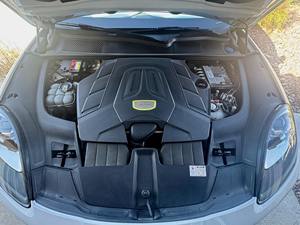 Porsche Cayenne E-Hybrid 2019 - Product Image 3