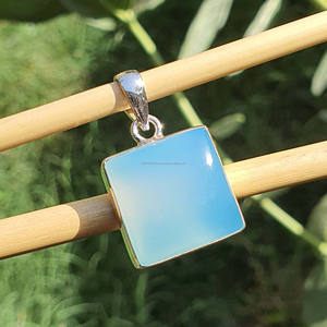 Venta al por mayor de colgantes y dijes de joyería fina de Calcedonia azul cuadrada grande para boda y compromiso suministros de fabricación de joyas a granel - Product Image 3