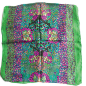 Élégant foulard long 100% soie imprimé floral avec bordure verte, accessoire de mode féminin toutes saisons multifonctionnel - Product Image 4